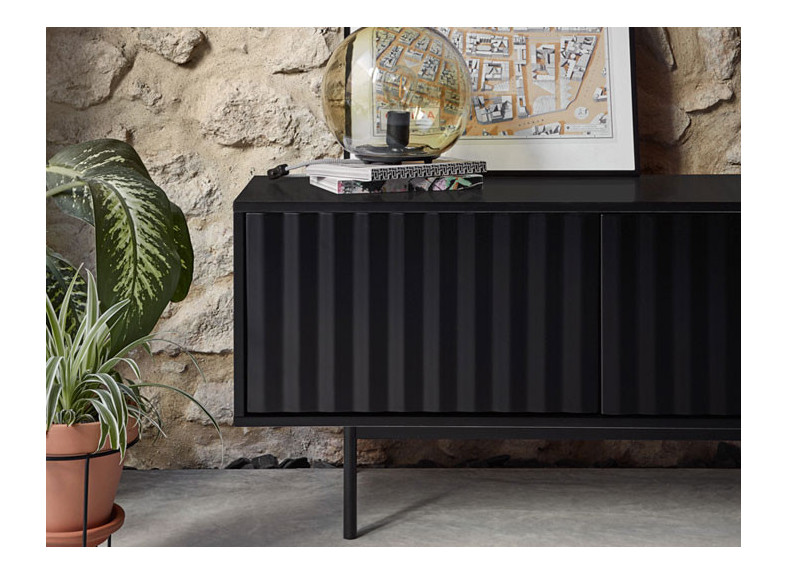 Mueble TV con puertas de madera