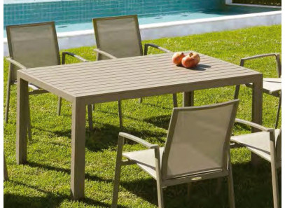 mesa para exteriores