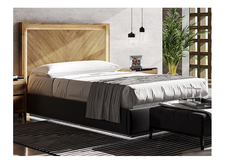 Cabecero rústico de madera con iluminación LED