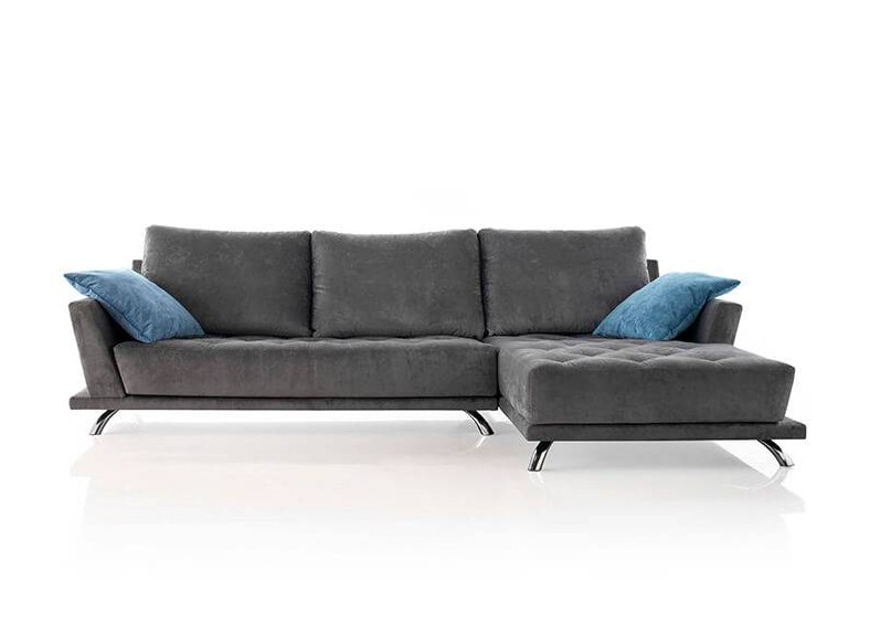 Chaiselongue barato con capitoné en el asiento