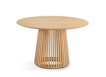 Mesa de comedor redonda de madera