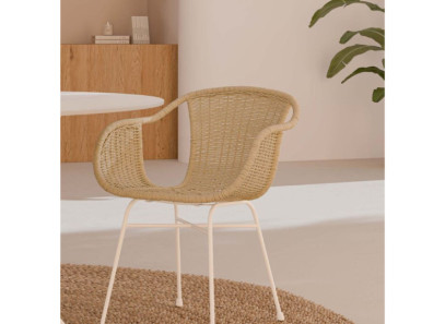 Silla de comedor de ratán con patas metálicas blancas en Valencia con entrega rápida