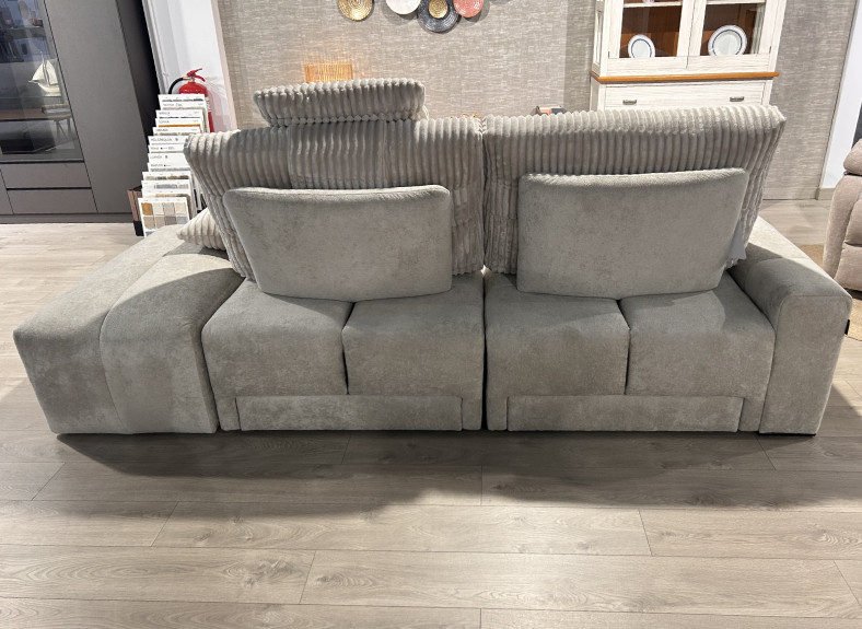 Sofá deslizante y respaldos reclinables Joel de Acomodel al mejor precio solo en Muebles Intermobel