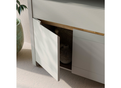 Aparador de madera lacado de Grupo Seys Berna en Muebles Intermobel, Valencia