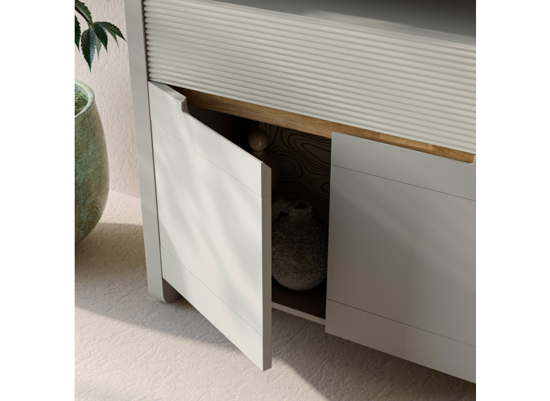 Aparador de madera lacado de Grupo Seys Berna en Muebles Intermobel, Valencia