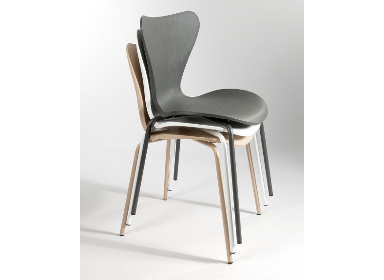 Silla para comedor o cocina de polipropileno y patas metálicas barata en Valencia