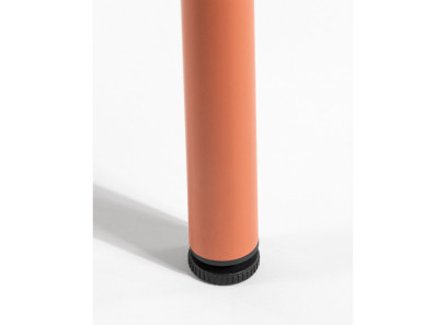 Mesa moderna metálica en color teja. Dos medidas disponibles en Intermobel, tu tienda de muebles en Valencia