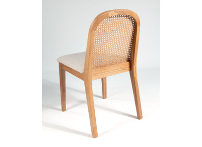 Silla de madera semitapizada con ratán en Muebles Intermobel, Valencia