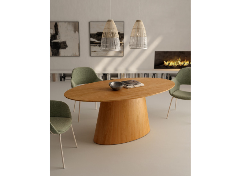 Mesa de comedor ovalada de mader Namib de Bogal en Muebles Intermobel, Valencia
