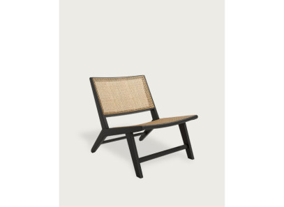 Butaca de madera y ratán negra en Muebles Intermobel, Valencia