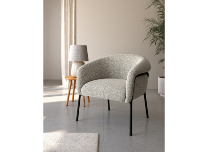 Butaca tapizada con patas metálicas moderna barata en Valencia, Intermobel