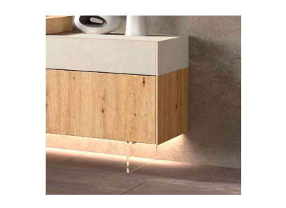 Salón moderno con patas de metacrilato en Kazzano