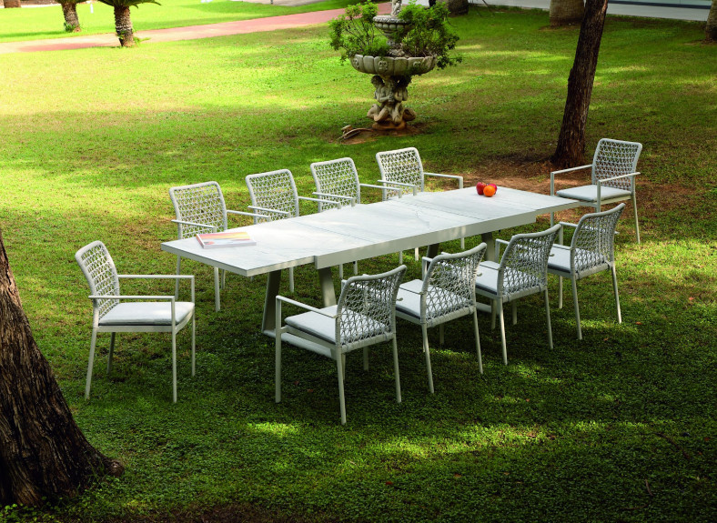 Pack de mesa y sillas para exterior Verona de Arkimueble