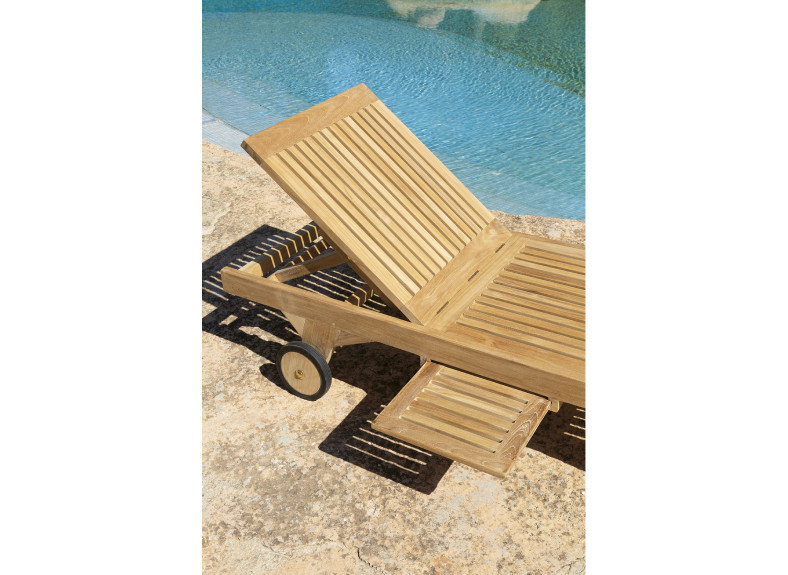 Tumbona de teca Arkimueble en Valencia, Intermobel