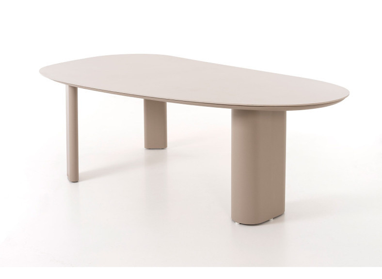 Mesa de comedor de diseño de gran formato para exterior Paula de GDeco en Valencia