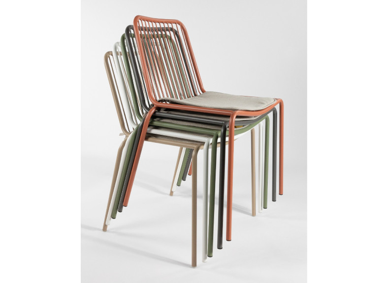 Mesa metálica para exterior en Valencia | Muebles Intermobel®