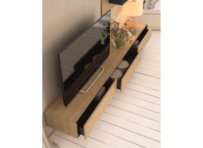 Salón con mueble de tv colgado y estanterías | Muebles Intermobel®